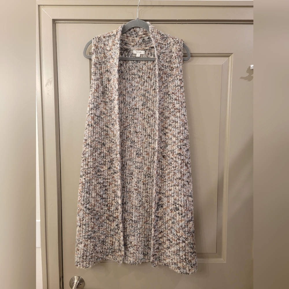 Kenzie Long Knit Layering Sweater Vest. Size small.